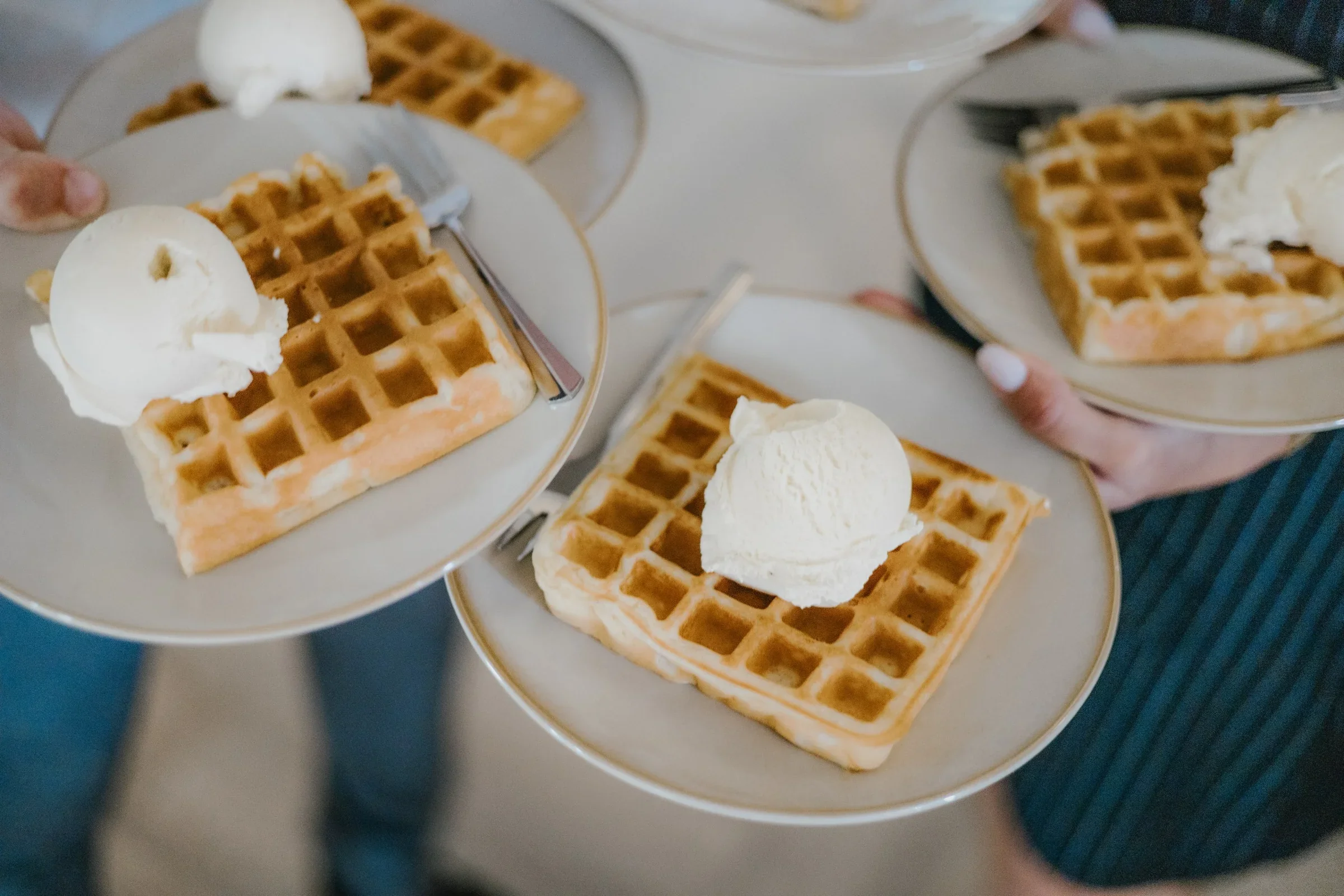 Waffeln gemeinsam genießen